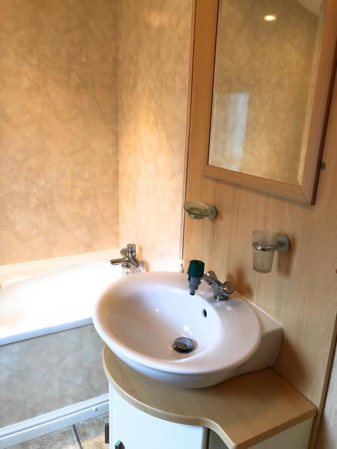 Gold Caravan Harrietsfield Dış mekan fotoğraf